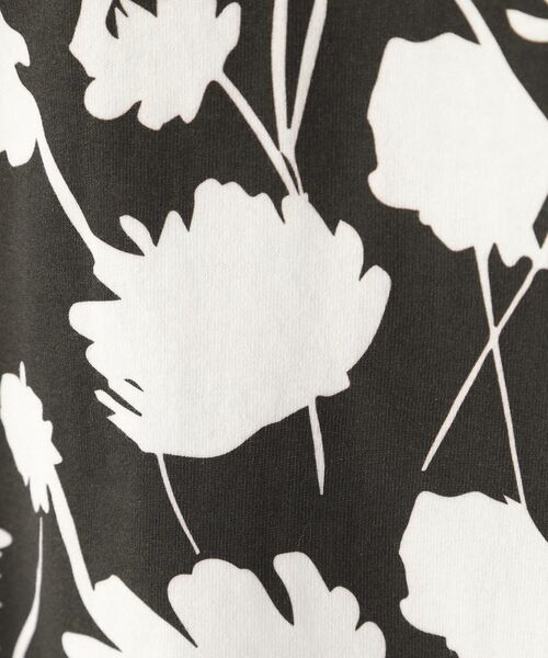 Dessin(デッサン)の「【リンクコーデ】フラワープリントTシャツ(Tシャツ/カットソー・キッズ・ブラック系/グリーン系その他2・11/12/13/14)」の4枚目の写真