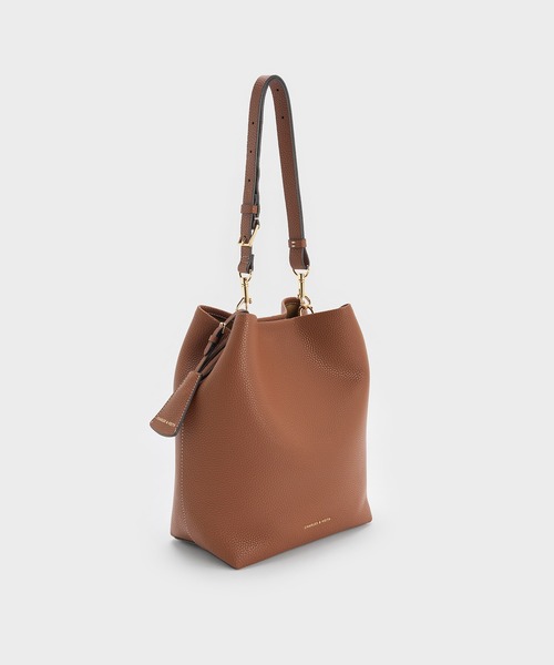 CHARLES & KEITH(チャールズ & キース)の「Beryl ベリル バケツバッグ(ショルダーバッグ・レディース・ライトイエロー/スミクロ/ライトベージュ/チョコ・M)」の6枚目の写真