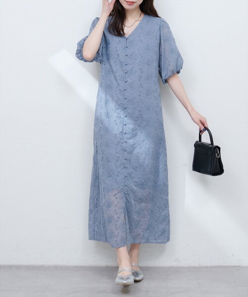 セール】【WEB限定】お花刺繍フロント釦Vネックワンピース