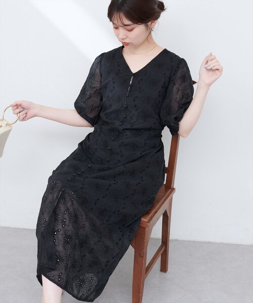 カットワーク刺繍 Vネック フロントボタン ミモレ丈 ワンピース 楽天市場】Vネックコットンカットワークレース刺繍ワンピース