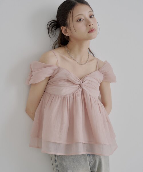 Chico(チコ)の「リボンデザインフレアオフショルブラウス(シャツ/ブラウス・レディース・ピンク/ホワイト/ブルー・FREE)」の3枚目の写真