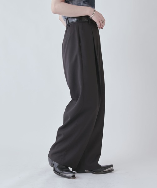 Lui's（ルイス）の「ストレートカーブスラックス（スラックス・レディース・ブラック/グレー・36/38）」の4枚目の写真