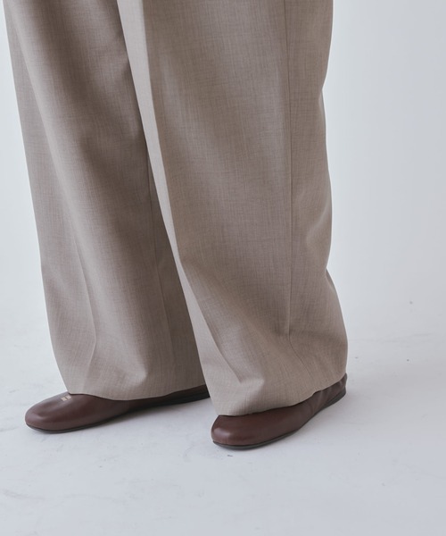 Lui's（ルイス）の「ストレートカーブスラックス（スラックス・レディース・ブラック/グレー・36/38）」の22枚目の写真