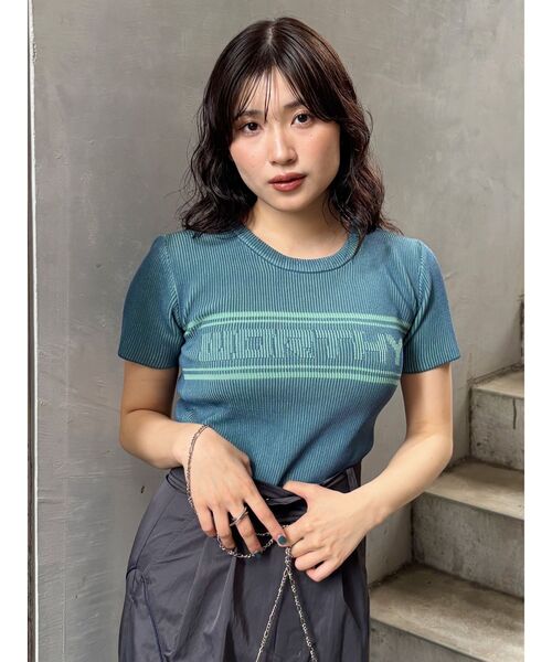 MURUA(ムルーア)の「バイカラーロゴハーフニット(ニット/セーター・レディース・オレンジ/ブラック/アイボリー/ブルー・FREE)」の17枚目の写真