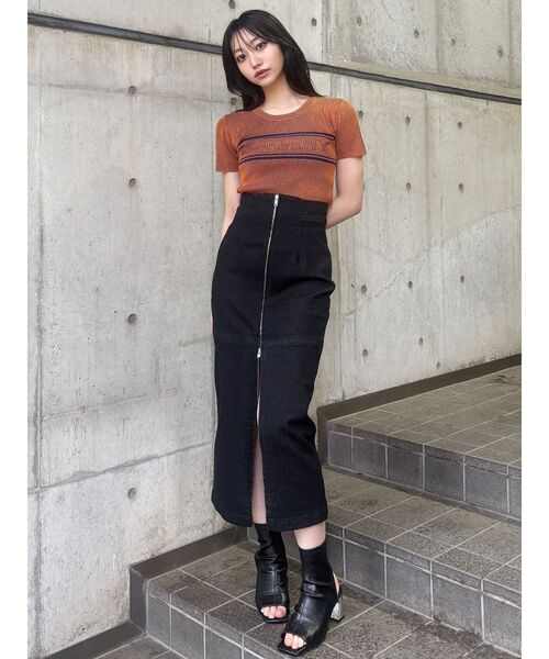 MURUA(ムルーア)の「バイカラーロゴハーフニット(ニット/セーター・レディース・オレンジ/ブラック/アイボリー/ブルー・FREE)」の22枚目の写真