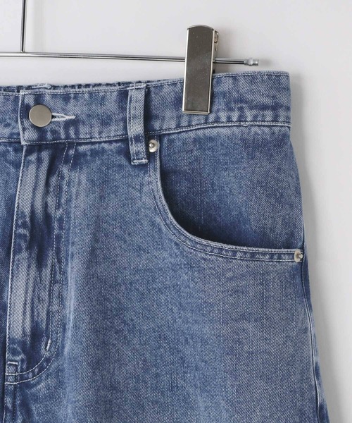 LOWRYS FARM(ローリーズファーム)の「ライトデニムカーブパンツ 570435(デニムパンツ・メンズ・ブルー/ブラック・MEDIUM/LARGE)」の5枚目の写真