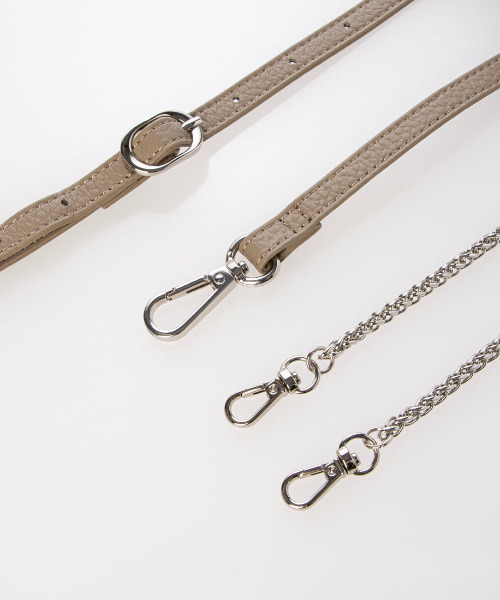 perche（ペルケ）の「VERYコラボ ペルケ perche / 牛革ウォレットチェーンショルダーバッグ（ショルダーバッグ・レディース・ベージュ系その他/ブラック・FREE）」の18枚目の写真