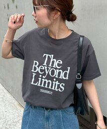 DISCOAT（ディスコート）の「【ユニセックス】アメリカンロゴTシャツ（Tシャツ/カットソー・メンズ）」