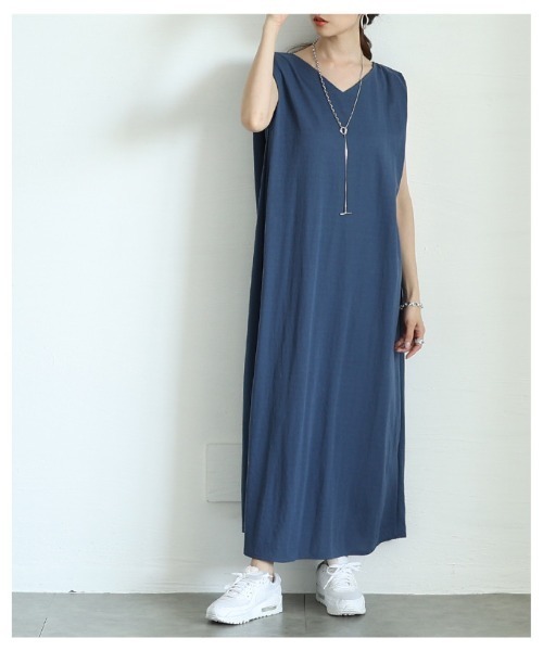 Sawa a la mode(サワアラモード)の「接触冷感ノースリーブワンピース(ワンピース・レディース・ブラック/ブルー/ベージュ・FREE)」の7枚目の写真