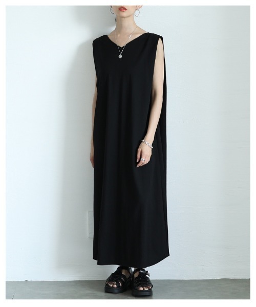 Sawa a la mode(サワアラモード)の「接触冷感ノースリーブワンピース(ワンピース・レディース・ブラック/ブルー/ベージュ・FREE)」の16枚目の写真