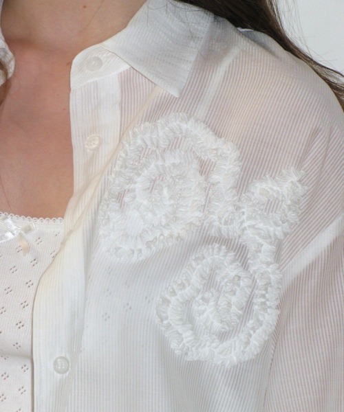 CRANK(クランク)の「【CRANK】FLOWER STRIPED SHEER SHIRT / 【クランク】フラワーストライプボーダーシアー長袖シャツ(シャツ/ブラウス・レディース・ホワイト/ピンク/ブルー・ONE SIZE)」の16枚目の写真