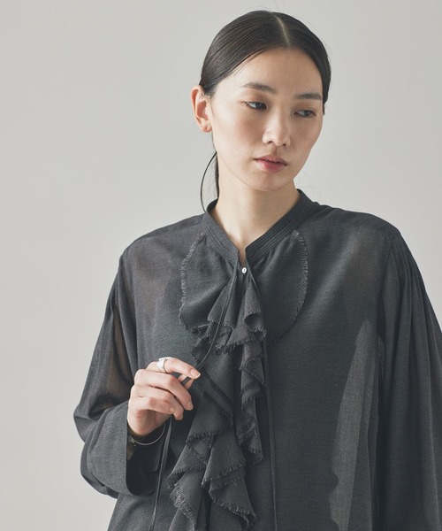 Curensology(カレンソロジー)の「Curensology(カレンソロジー)/ウールミックスボイルフリルブラウス(シャツ/ブラウス・レディース・ネイビー/オフホワイト/グレー・FREE)」の18枚目の写真