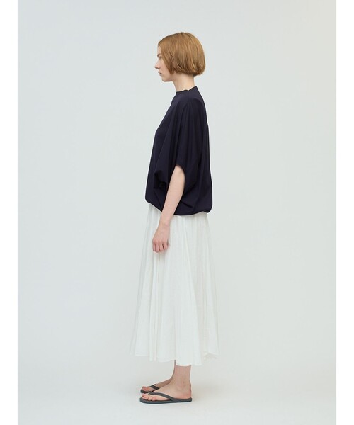 mizuiroind(ミズイロインド)の「mizuiro ind ボートネックドルマンプルオーバー(シャツ/ブラウス・レディース・ブルー/ネイビー/ブラック/オフホワイト・FREE)」の15枚目の写真
