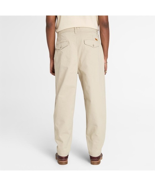 Timberland（ティンバーランド）の「ウォッシュド ビーチド ツイル プリーツ パンツ メンズ（その他パンツ・メンズ・クリーム・28inch/38inch/36inch/34inch/32inch/30inch）」の4枚目の写真