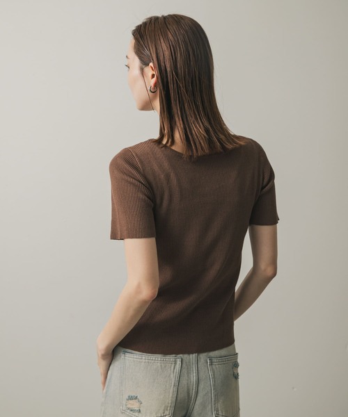 SENSE OF PLACE by URBAN RESEARCH（センスオブプレイスバイアーバンリサーチ）の「アレンジコードコンパクトセーター（ニット/セーター・レディース・モカ/オフホワイト/チャコールグレー・ONE）」の16枚目の写真