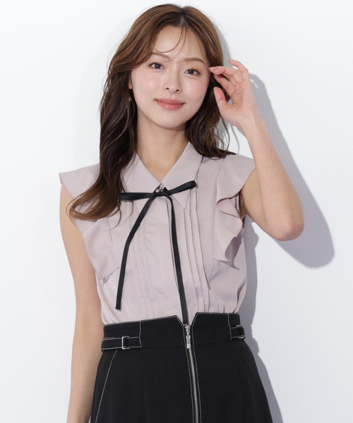 JILL by JILL STUART（ジルバイジルスチュアート）の「◇リボン付きピンタックノースリーブブラウス（シャツ/ブラウス・レディース・ホワイト/ブルー/ピンク・FREE）」の10枚目の写真