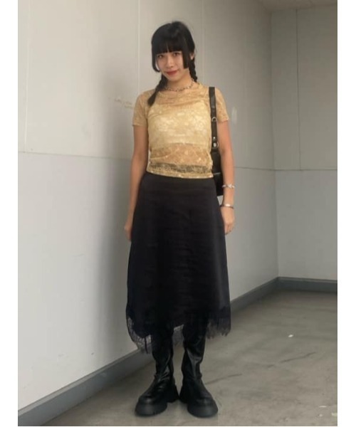 SLY(スライ)の「CUT LACE EMBROIDERY T/SH カット レース エンブロイダリー Tシャツ 夏服 秋服 半袖 シアートップス(Tシャツ/カットソー・レディース・ブラック/ベージュ・FREE)」の18枚目の写真