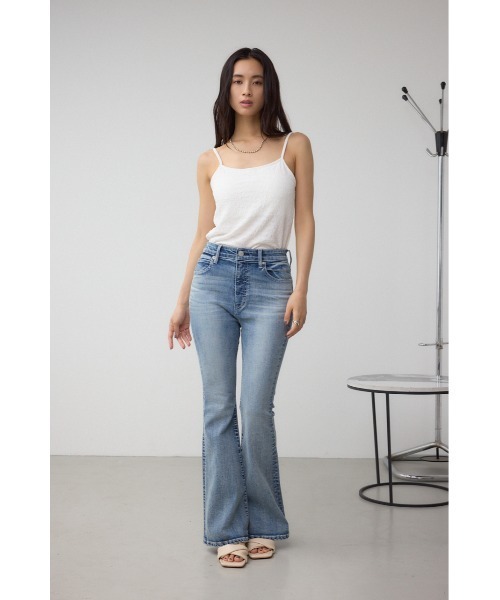 AZUL by moussy（アズールバイマウジー）の「ニュアンスリブキャミソール（キャミソール・レディース・ブラック/オフホワイト・SMALL/MEDIUM）」の5枚目の写真