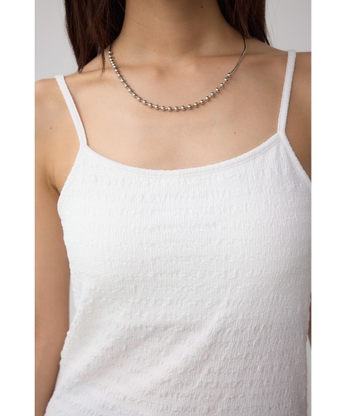 AZUL by moussy（アズールバイマウジー）の「ニュアンスリブキャミソール（キャミソール・レディース・ブラック/オフホワイト・SMALL/MEDIUM）」の9枚目の写真