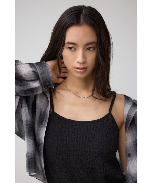 AZUL by moussy（アズールバイマウジー）の「ニュアンスリブキャミソール（キャミソール・レディース・ブラック/オフホワイト・SMALL/MEDIUM）」の13枚目の写真