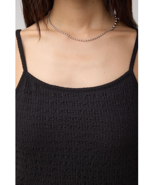 AZUL by moussy（アズールバイマウジー）の「ニュアンスリブキャミソール（キャミソール・レディース・ブラック/オフホワイト・SMALL/MEDIUM）」の19枚目の写真