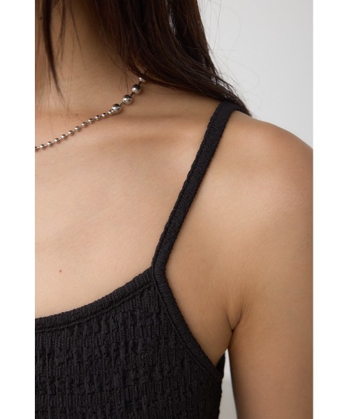 AZUL by moussy（アズールバイマウジー）の「ニュアンスリブキャミソール（キャミソール・レディース・ブラック/オフホワイト・SMALL/MEDIUM）」の21枚目の写真