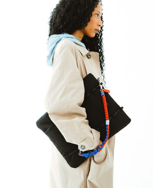 Topologie(トポロジー)の「16" Cloud Shopper 【バッグ単体】(トートバッグ・レディース・モスグリーン/ミント/ブラック/オレンジ/ブルー系その他・ONE SIZE)」の17枚目の写真