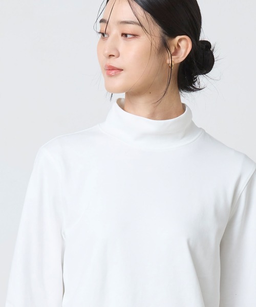 L.L.Bean(エルエルビーン)の「エル・エル・ビーン・モック・タートルネック 米国フィット・レギュラー(Tシャツ/カットソー・レディース・ホワイト/ブラック/タン/レッド/ネイビー・SMALL/MEDIUM/X-SMALL)」の6枚目の写真