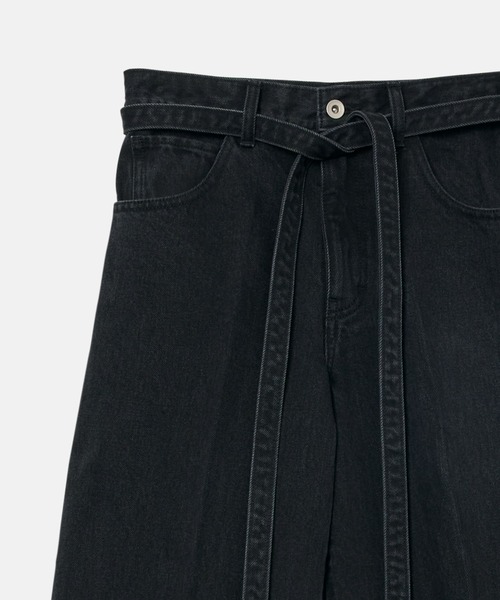 LE CIEL BLEU(ルシェルブルー)の「ストレートフィットジーンズwベルト / Straight Fit Jeans w/Belt(その他パンツ・レディース・ブラック・38/36/34)」の10枚目の写真