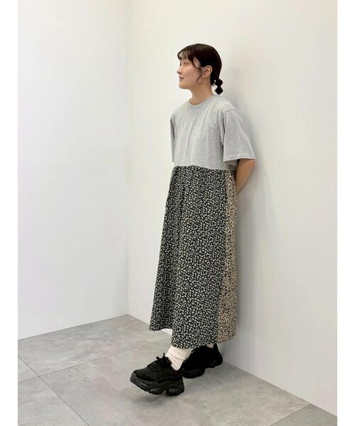 SM2(エスエムツー)の「パッチワーク花柄ドッキングワンピース(ワンピース・レディース・チャコールグレー/グレー/ベージュ・F)」の4枚目の写真