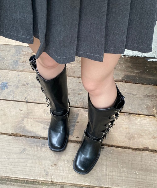 Vipoa(ヴィポア)の「Vintage belt buckle design boots(ブーツ・レディース・ブラック/ブラウン・SMALL/MEDIUM/LARGE)」の6枚目の写真