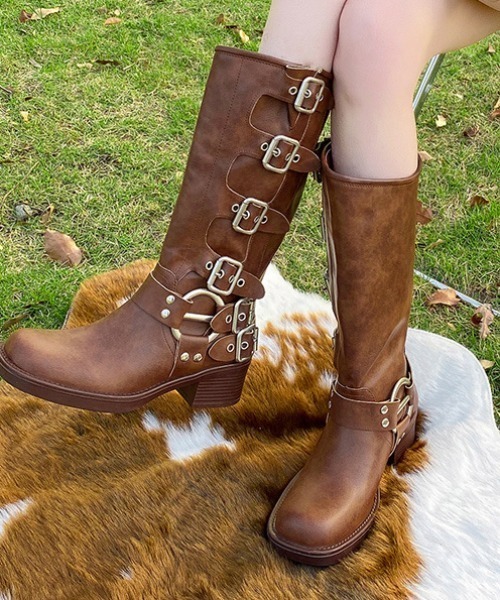 Vipoa(ヴィポア)の「Vintage belt buckle design boots(ブーツ・レディース・ブラック/ブラウン・SMALL/MEDIUM/LARGE)」の3枚目の写真