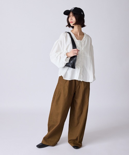 AO2（アオズ）の「Wide Silhouette Fringe Design Blouse / ワイドシルエット フリンジデザインブラウス（シャツ/ブラウス・レディース・ホワイト/ブラック/ネイビー/ブラウン・FREE）」の15枚目の写真