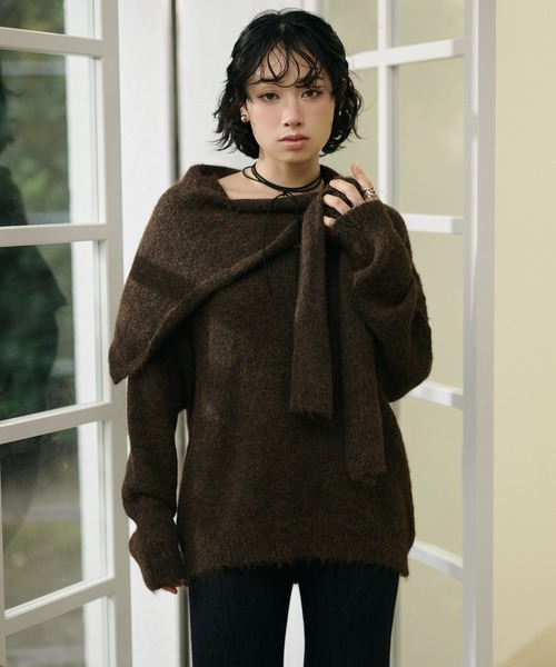 LAULEN(ローレン)の「v neck knit pullover shawl set /Vネックショール付き長袖ニットプルオーバー(ニット/セーター・レディース・ブラウン/ベージュ/オートミール・FREE)」の2枚目の写真