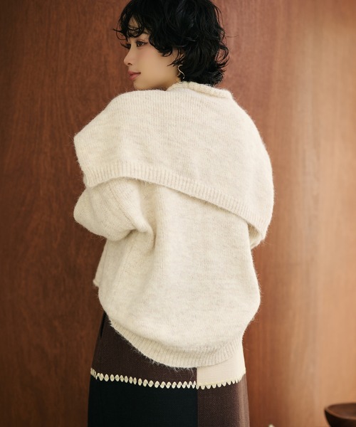 LAULEN(ローレン)の「v neck knit pullover shawl set /Vネックショール付き長袖ニットプルオーバー(ニット/セーター・レディース・ブラウン/ベージュ/オートミール・FREE)」の8枚目の写真