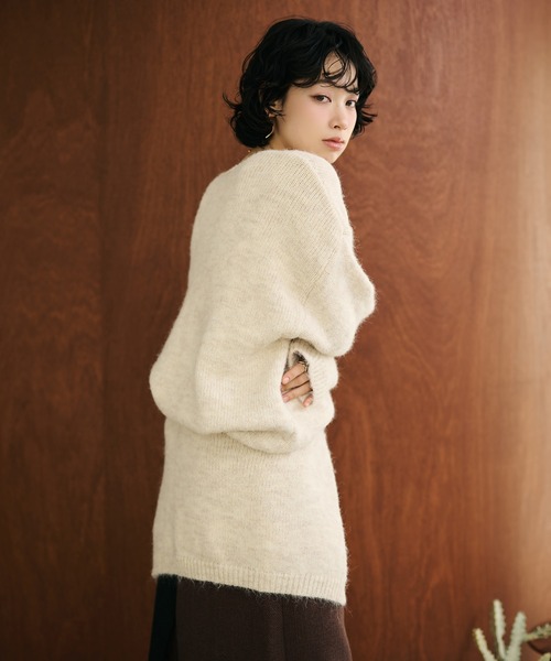 LAULEN(ローレン)の「v neck knit pullover shawl set /Vネックショール付き長袖ニットプルオーバー(ニット/セーター・レディース・ブラウン/ベージュ/オートミール・FREE)」の10枚目の写真