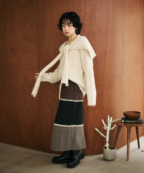 LAULEN(ローレン)の「v neck knit pullover shawl set /Vネックショール付き長袖ニットプルオーバー(ニット/セーター・レディース・ブラウン/ベージュ/オートミール・FREE)」の15枚目の写真
