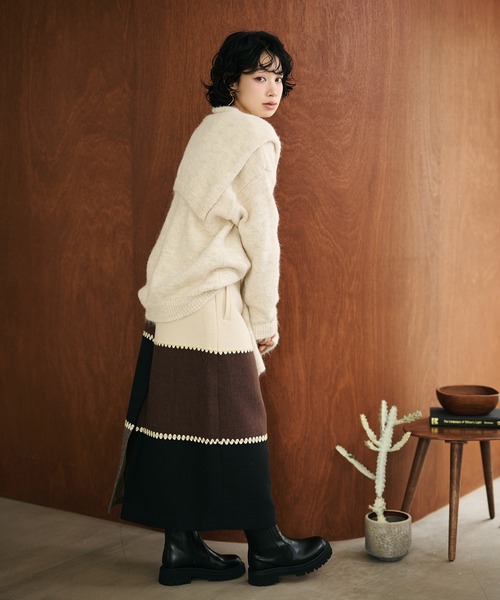 LAULEN(ローレン)の「v neck knit pullover shawl set /Vネックショール付き長袖ニットプルオーバー(ニット/セーター・レディース・ブラウン/ベージュ/オートミール・FREE)」の18枚目の写真