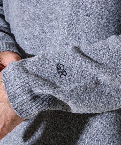 GLOSTER（グロスター）の「【配色リブが映える大人ニット】GR刺繍 浅Vネックプルオーバーニット（ニット/セーター・メンズ・オフホワイト/グレー/ブラック・S/M/L）」の14枚目の写真