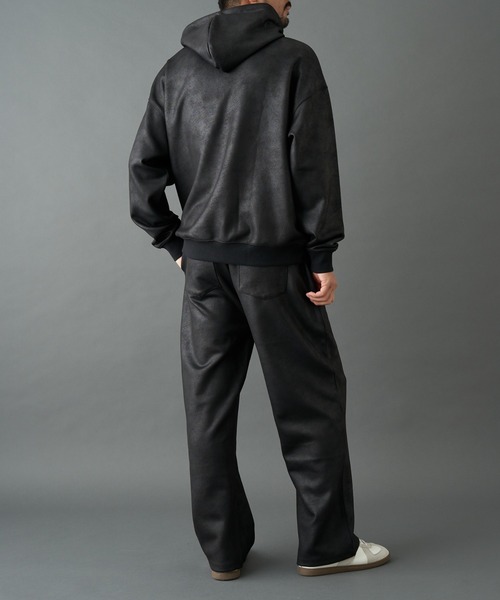 COLONY 2139（コロニートゥーワンスリーナイン）の「フェイクレザーコーティングフーディー（ベスト・メンズ・ブラック・MEDIUM/LARGE）」の13枚目の写真