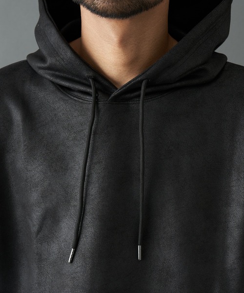COLONY 2139（コロニートゥーワンスリーナイン）の「フェイクレザーコーティングフーディー（ベスト・メンズ・ブラック・MEDIUM/LARGE）」の3枚目の写真