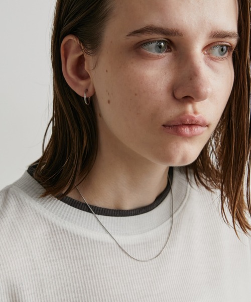 Auntie Rosa Holiday（アンティローザホリデー）の「シンプルスネークネックレス（ネックレス・レディース・ゴールド/シルバー・FREE）」の4枚目の写真