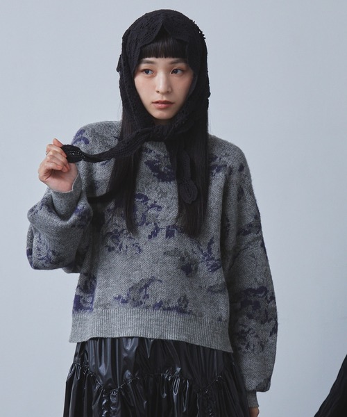 ELUNIS(エルニス)の「ニュアンスフラワー柄シャギーニットプルオーバー(ニット/セーター・レディース・グレー系/ブラック系・FREE)」の18枚目の写真