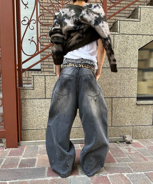 kutir(クティール)の「DIRTY DAMAGE BAGGY DENIM PANTS/ヴィンテージライクダメージバギーデニムパンツ(デニムパンツ・メンズ・ライトインディゴブルー/インディゴブルー/ブラック・SMALL/LARGE/MEDIUM)」の10枚目の写真