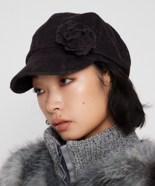 LAGUA GEM(ラグアジェム)の「CORDUROY CORSAGE キャスケット(キャスケット・レディース・ブラック/ブラウン・FREE)」の2枚目の写真