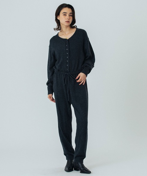 ROSE BUD（ローズバッド）の「KNIT ALL IN ONE（つなぎ/オールインワン・レディース・チャコールグレー/ブラウン・ONE SIZE）」の4枚目の写真