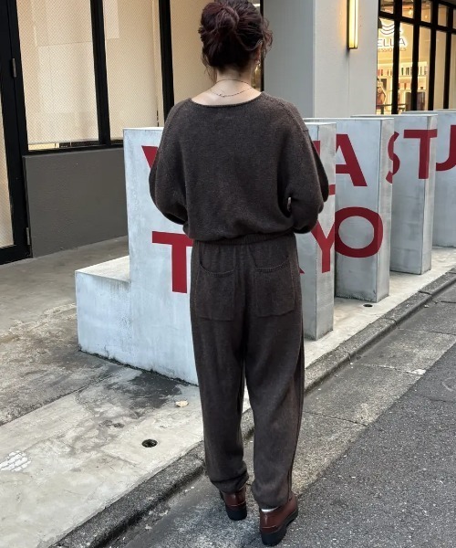 ROSE BUD（ローズバッド）の「KNIT ALL IN ONE（つなぎ/オールインワン・レディース・チャコールグレー/ブラウン・ONE SIZE）」の9枚目の写真