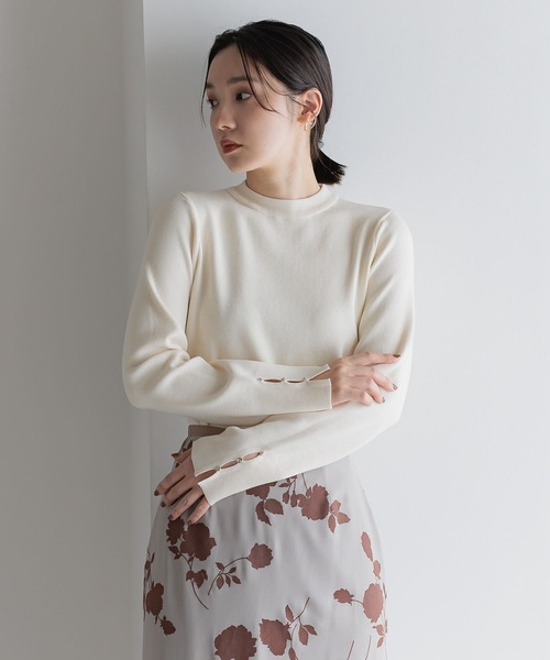 Andemiu（アンデミュウ）の「ソデボタンニット606098（ニット/セーター・レディース・アイボリー/ライトブルー/ネイビー/シャンパン・FREE）」の12枚目の写真