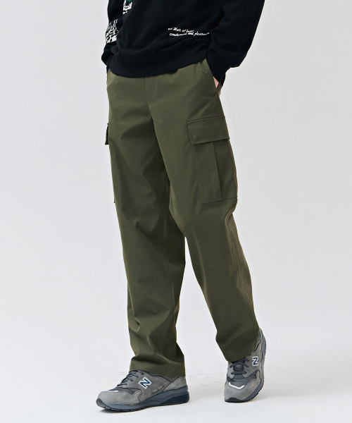 CHASECULT(チェイスカルト)の「男性ワイドカーゴパンツ-DERK2231B0V(その他パンツ・メンズ・カーキ・70/76/82/86)」の2枚目の写真