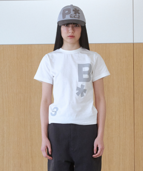 BAUF（バウフ）の「B logo スリムフィット Tシャツ [ホワイト]（Tシャツ/カットソー・レディース・その他・FREE）」の8枚目の写真